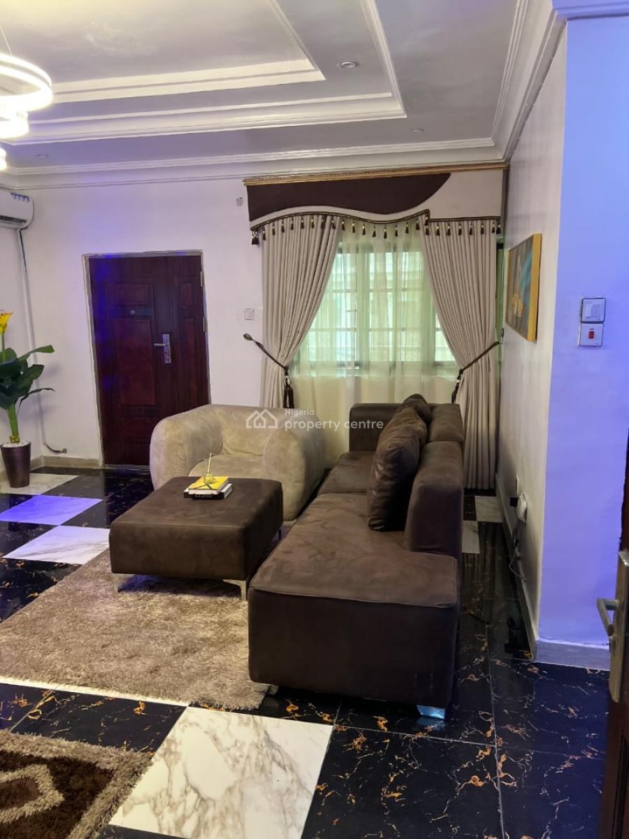 Nicely Furnished 4 Bedroom Apartment, Ikeja, Lagos, Flat / Apartment Short Let