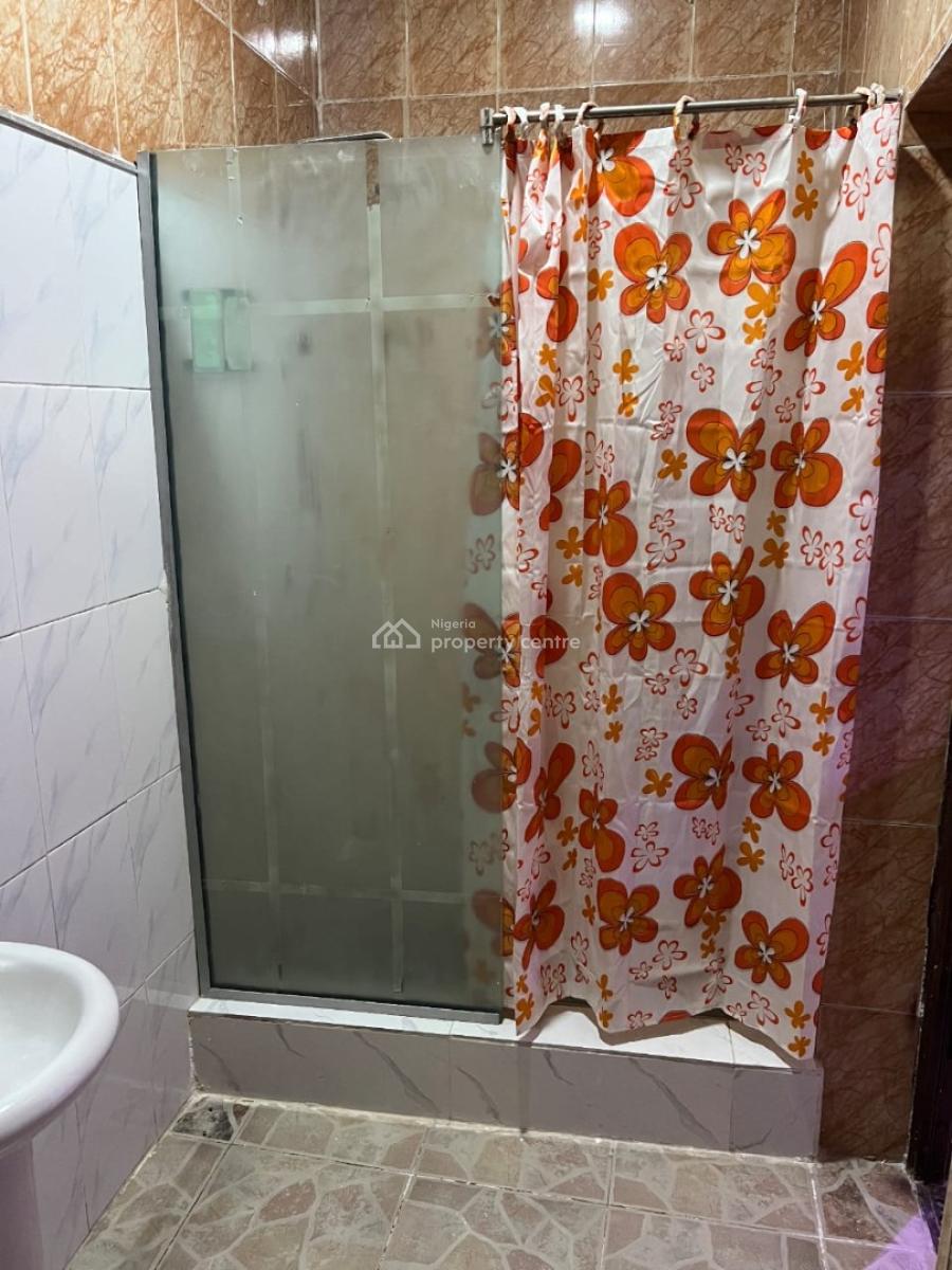 Nicely Furnished 4 Bedroom Apartment, Ikeja, Lagos, Flat / Apartment Short Let