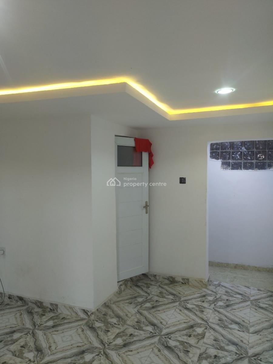 1 Room, Extension, Omole Phase 2, Ikeja, Lagos, Self Contain (single Rooms) for Rent