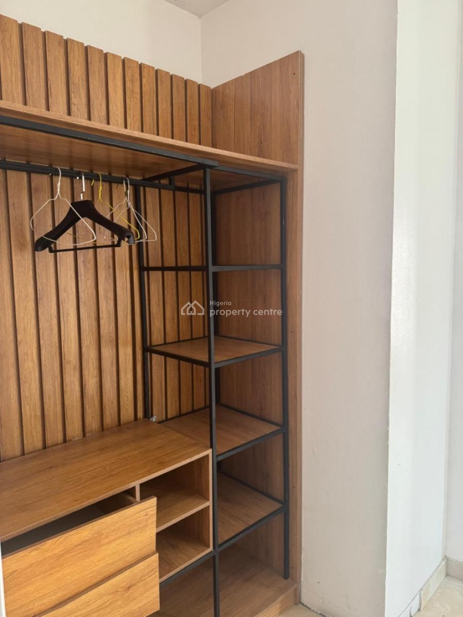 Spacious 3 Bedroom Apartment, Freedom Way, Lekki, Lagos, Flat / Apartment for Rent