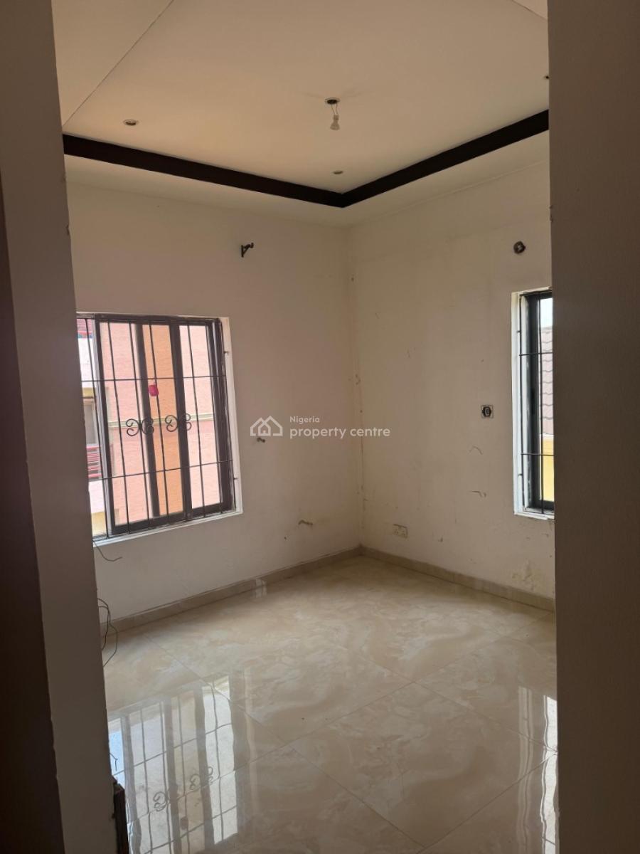 Spacious 3 Bedroom Apartment, Freedom Way, Lekki, Lagos, Flat / Apartment for Rent
