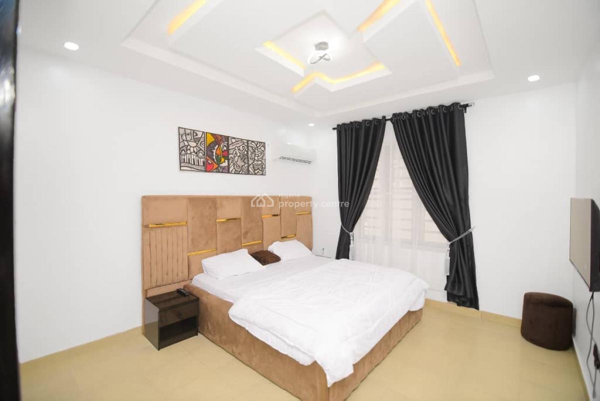 Luxury 3bedroom in Lekki Phase 1, Lekki Phase 1, Lekki, Lagos, Flat / Apartment Short Let