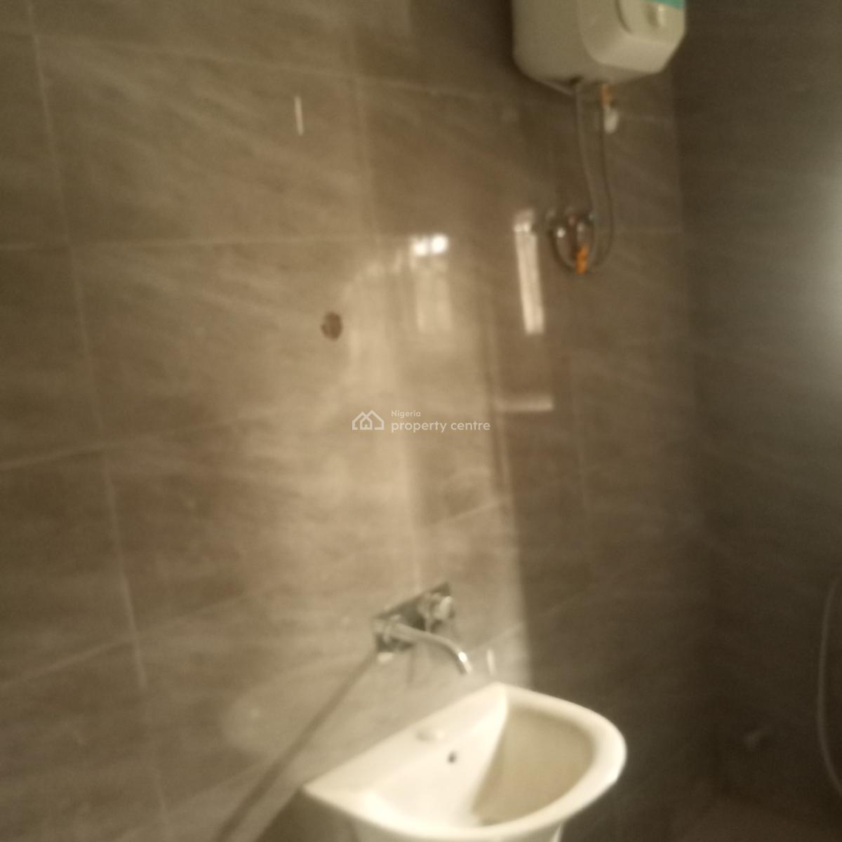 2 Bedroom Flat, Area 1 By Old Secretariat, Area 1, Garki, Abuja, Flat / Apartment for Rent