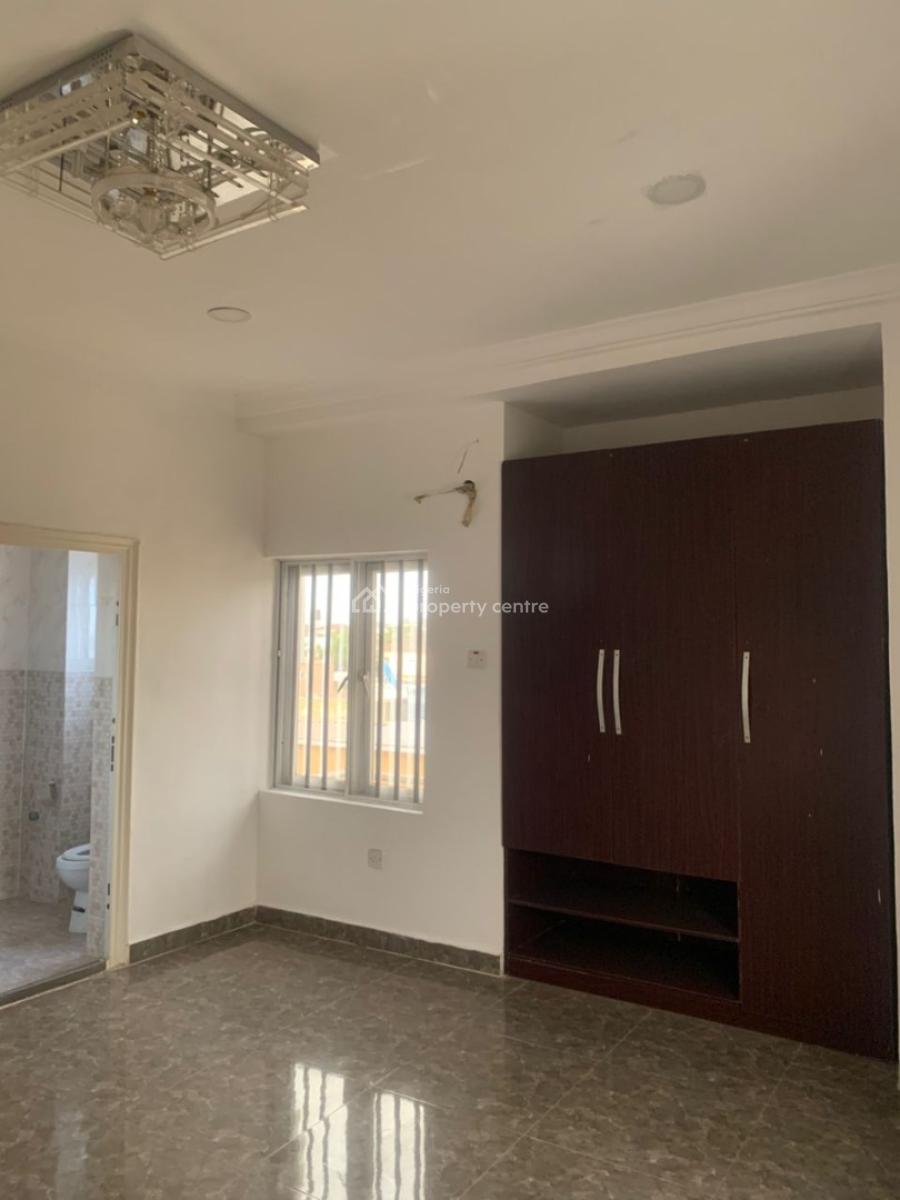 Fully Serviced 3 Bedroom Apartment with Bq in a Serene Neighborhood, Lekki Phase 1, Lekki, Lagos, Flat / Apartment for Rent
