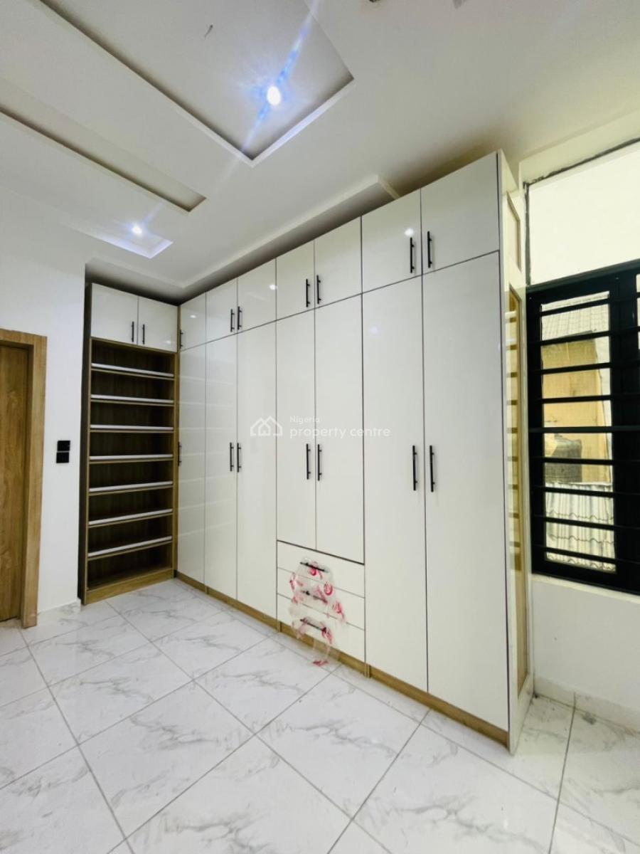 Well Spacious 4 Bedroom Terraced Duplex with Bq, Ologolo, Lekki, Lagos, Terraced Duplex for Sale