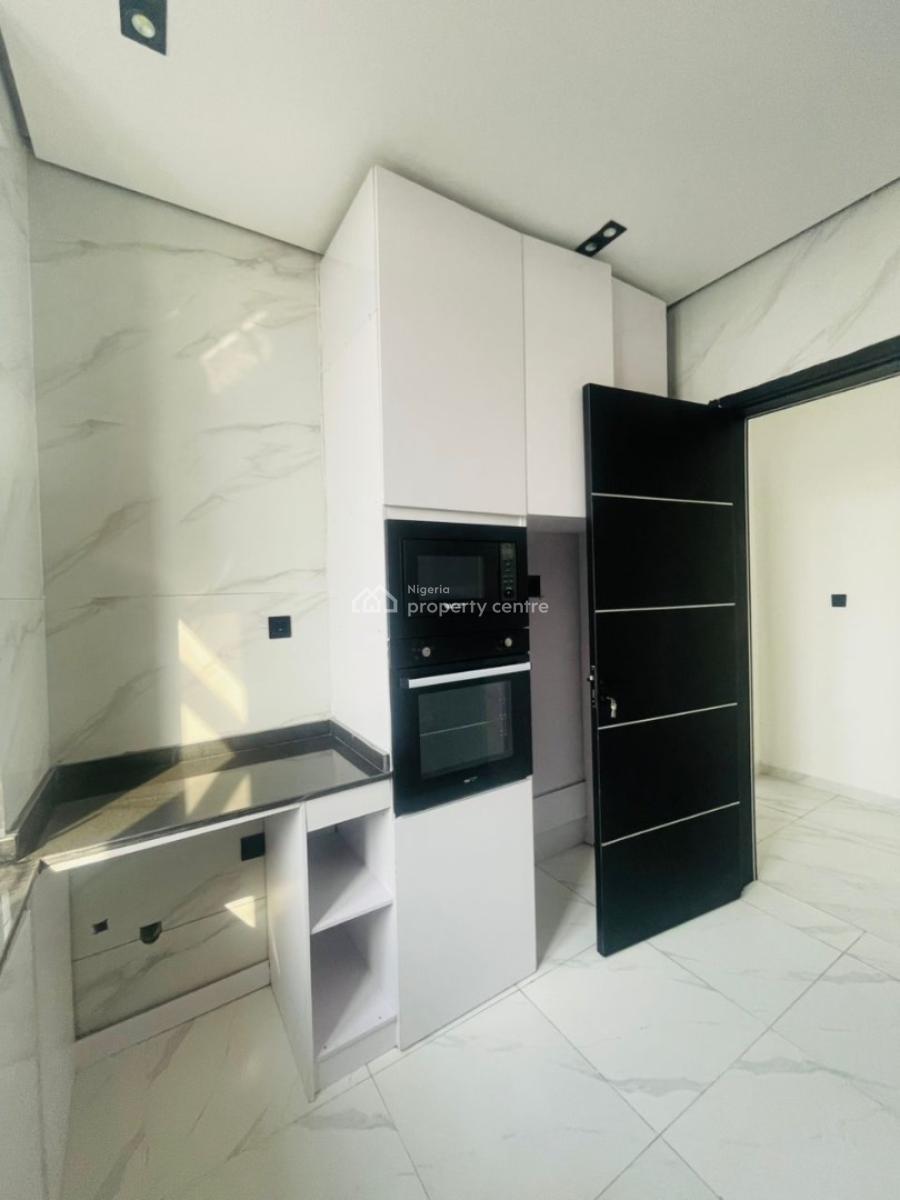 Brand New and Well Spacious 1 an 2 Bedroom Apartment, Ologolo, Lekki, Lagos, Block of Flats for Sale