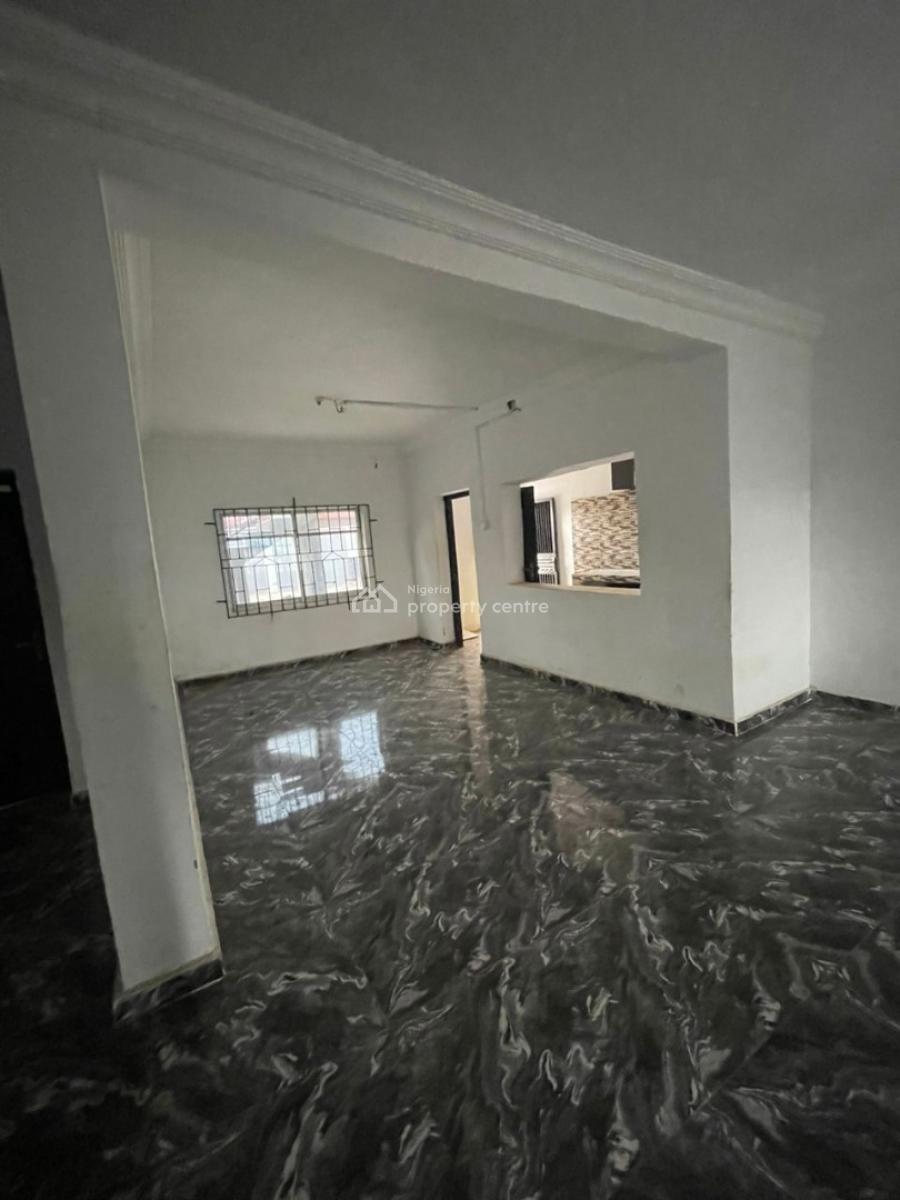 a Well Finished 3bedroom Flat, Holy Mary Oki Along Olodo, Ibadan, Oyo, Flat / Apartment for Rent