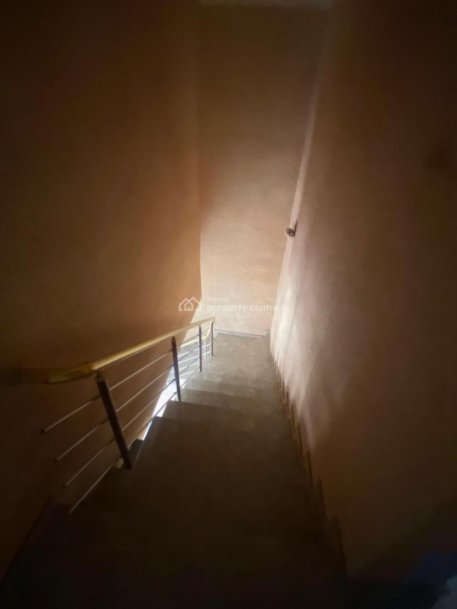 4 Bedrooms Terrace, Lekki Phase 2, Lekki, Lagos, House for Rent