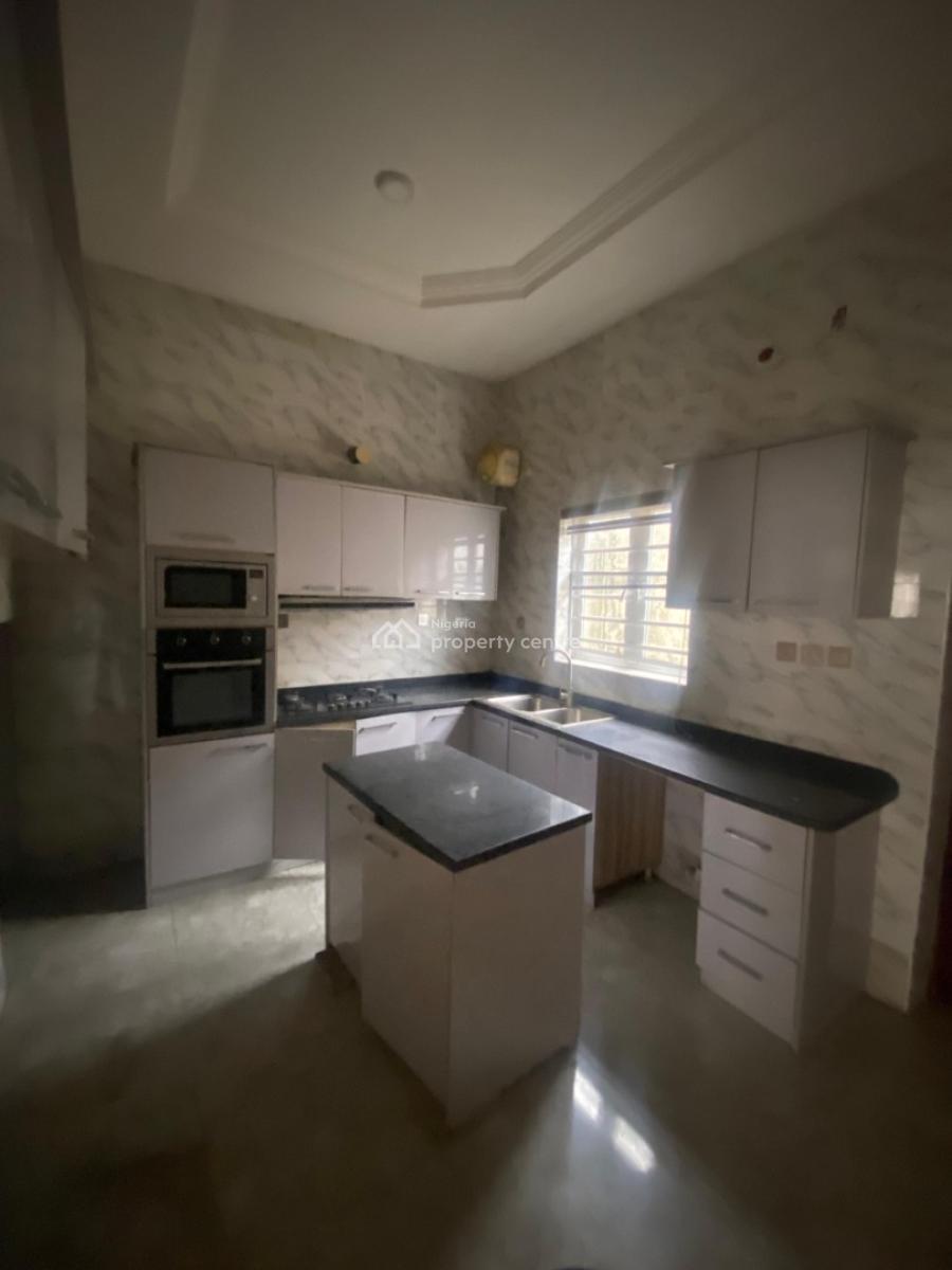 4 Bedrooms Terrace, Lekki Phase 2, Lekki, Lagos, House for Rent