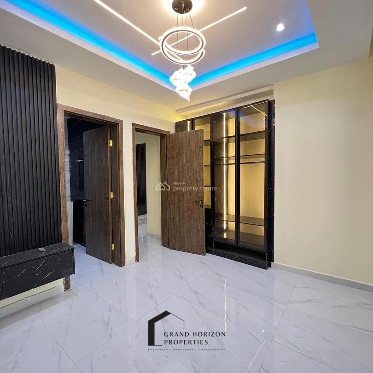 an Elegant 2 Bedroom Flat with Bq, Lekki Phase 1, Lekki, Lagos, Flat / Apartment for Sale