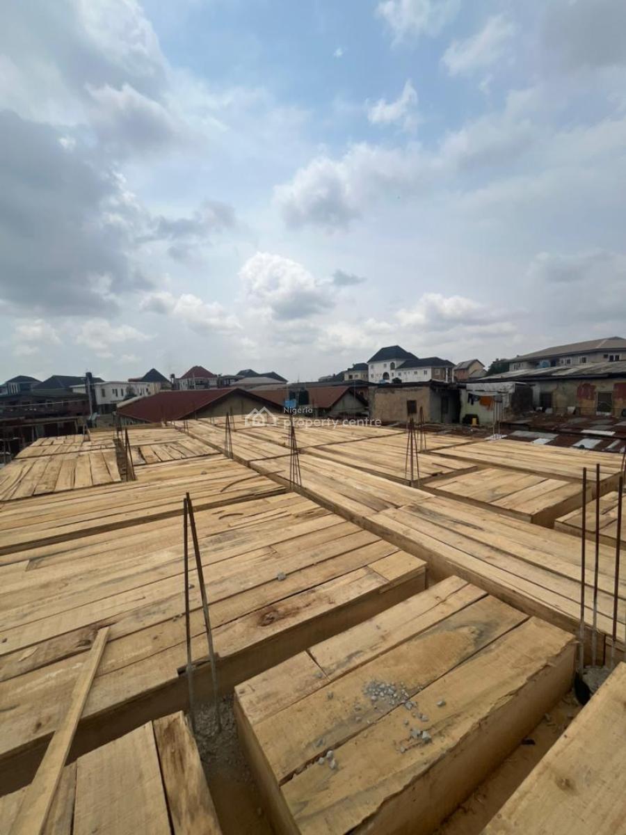 1 Bedroom Apartment in Atunbi Court Itire Off Lawanson, Itire-ikate, Surulere, Lagos, Self Contain (single Rooms) for Sale