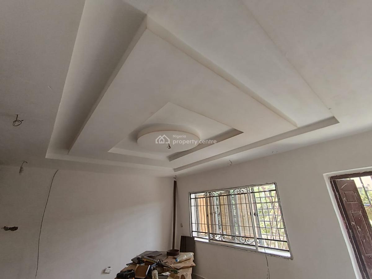 4 Bedrooms Flat on The 1st Floor, Wuse Road, Zone 1, Wuse, Abuja, Flat / Apartment for Sale