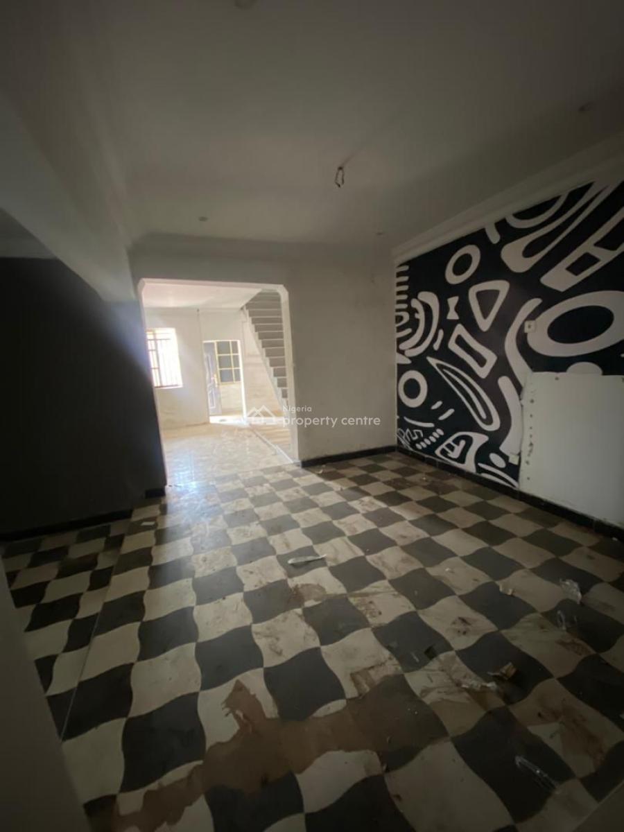 Lovely 3 Bedroom Semi Detached Duplex with Bq, Lekki Phase 1, Lekki, Lagos, Office Space for Rent