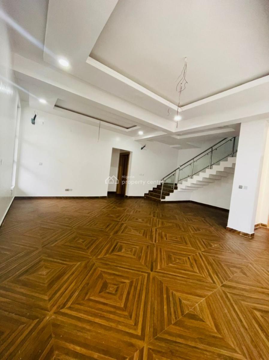 Beautiful 4 Bedroom Maisonette with Bq, Oniru, Victoria Island (vi), Lagos, Flat / Apartment for Rent