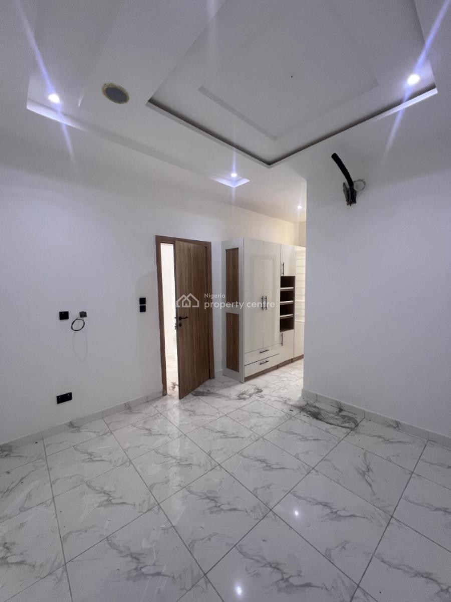 4 Bedroom Terrace Duplex Available, Ologolo, Lekki, Lagos, Terraced Duplex for Sale