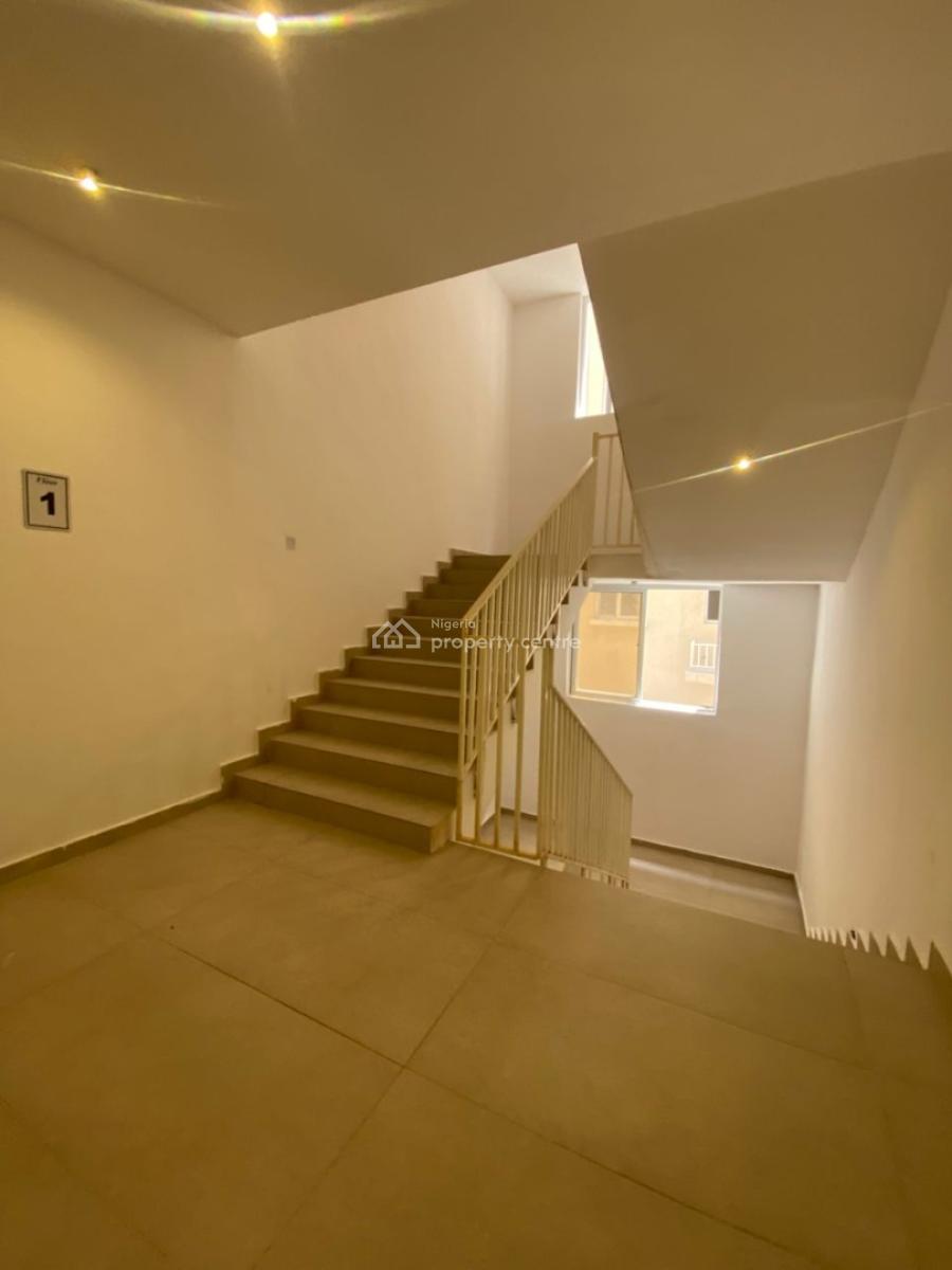Brand New and Serviced 3 Bedroom En-suite Flat with Fitted Kitchen Cab, Before Chevron Drive 2nd Toll, Osapa, Lekki, Lagos, Flat / Apartment for Rent