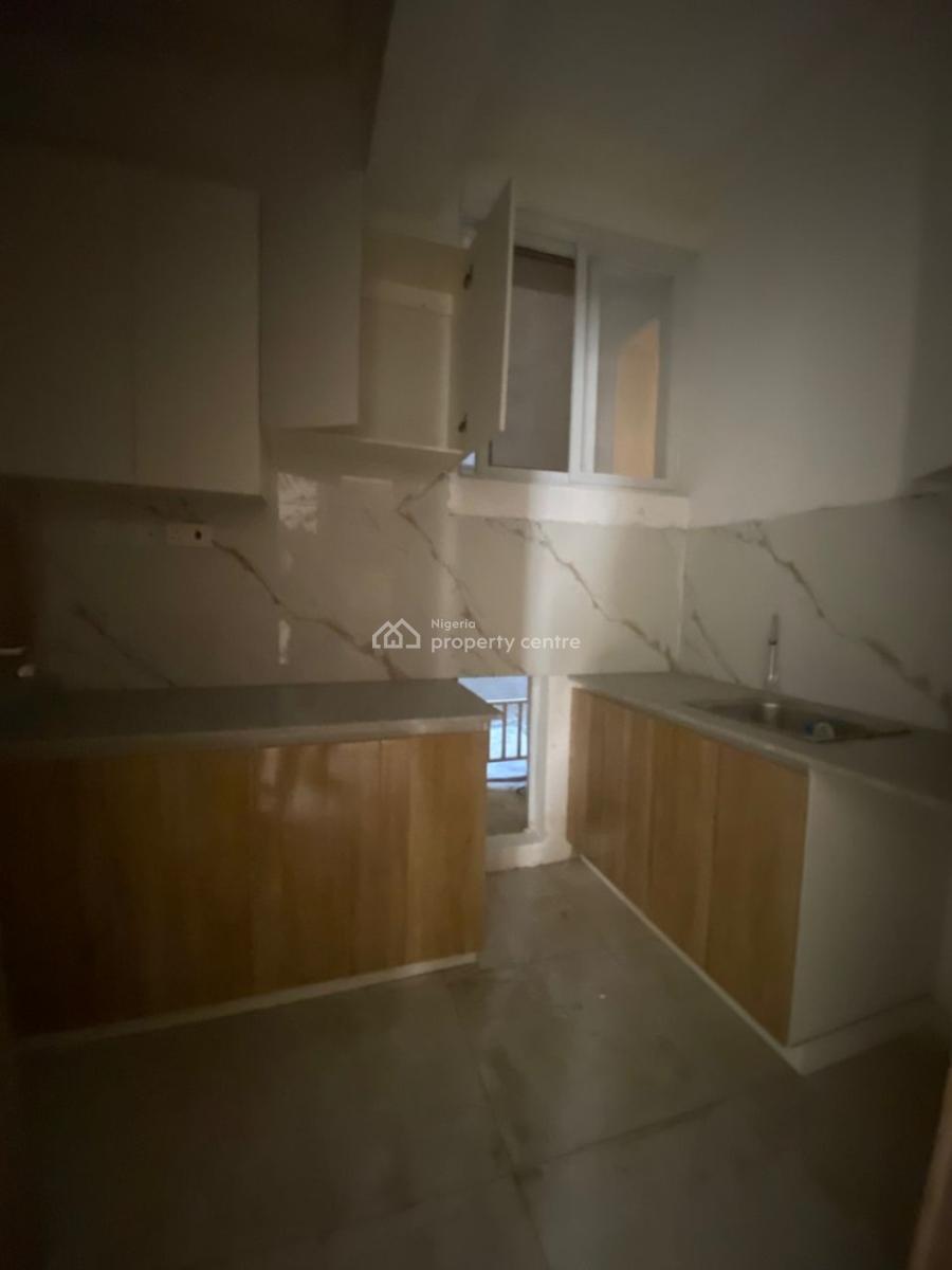 Brand New and Serviced 3 Bedroom En-suite Flat with Fitted Kitchen Cab, Before Chevron Drive 2nd Toll, Osapa, Lekki, Lagos, Flat / Apartment for Rent