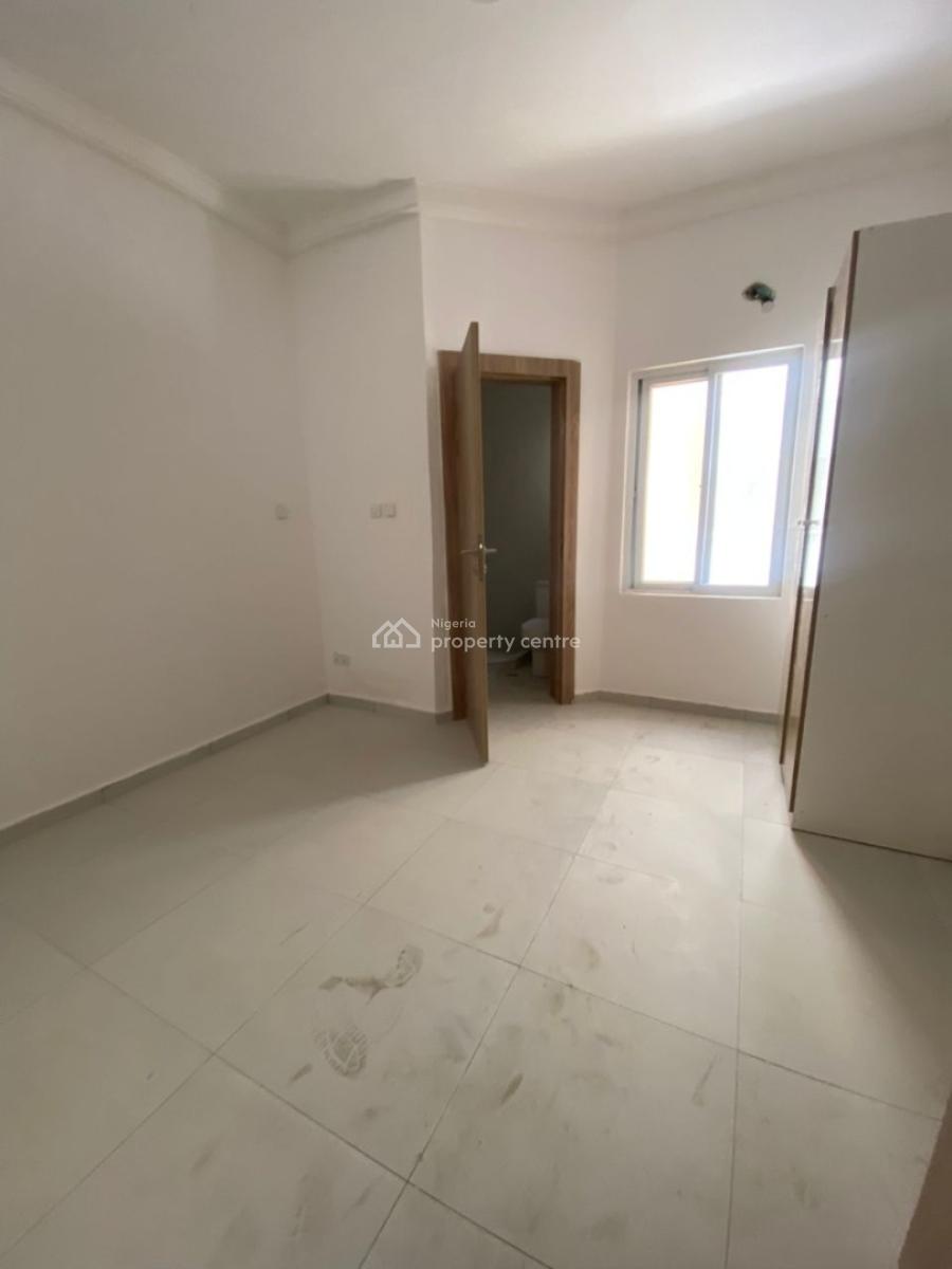 Brand New and Serviced 3 Bedroom En-suite Flat with Fitted Kitchen Cab, Before Chevron Drive 2nd Toll, Osapa, Lekki, Lagos, Flat / Apartment for Rent