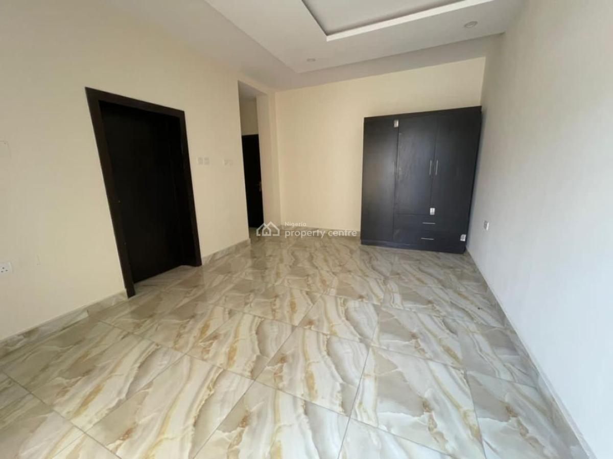 Comfortable 2 Bedroom Apartment, Ajah, Lagos, Flat / Apartment for Sale