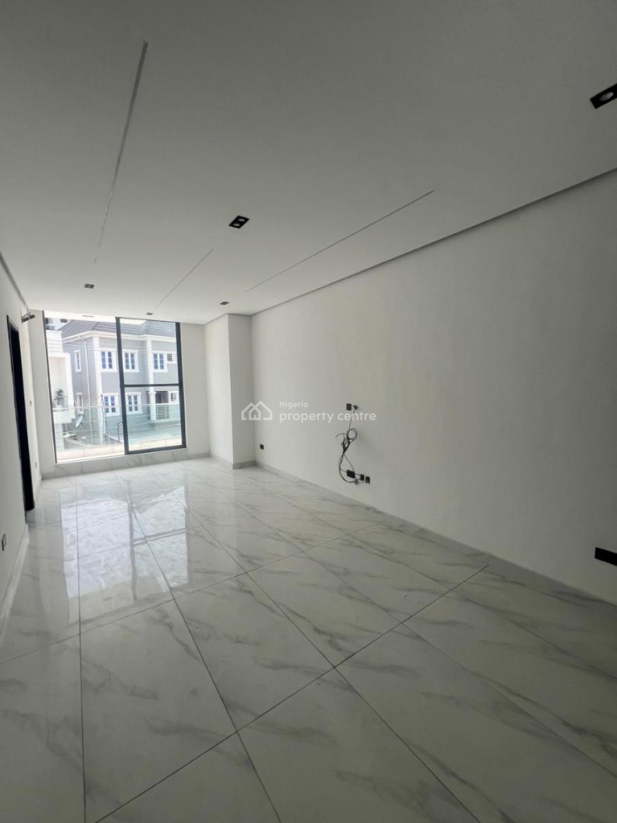 1 Bedroom Apartment Available, Ologolo, Lekki, Lagos, Flat / Apartment for Sale