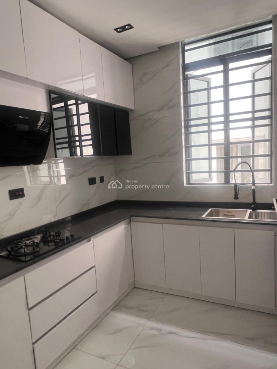 1 Bedroom Apartment Available, Ologolo, Lekki, Lagos, Flat / Apartment for Sale