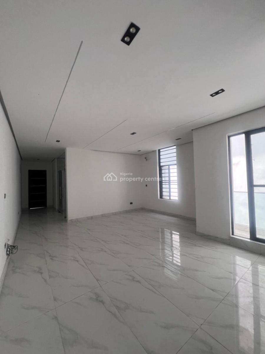 2 Bedroom Apartment Available, Ologolo, Lekki, Lagos, Flat / Apartment for Sale