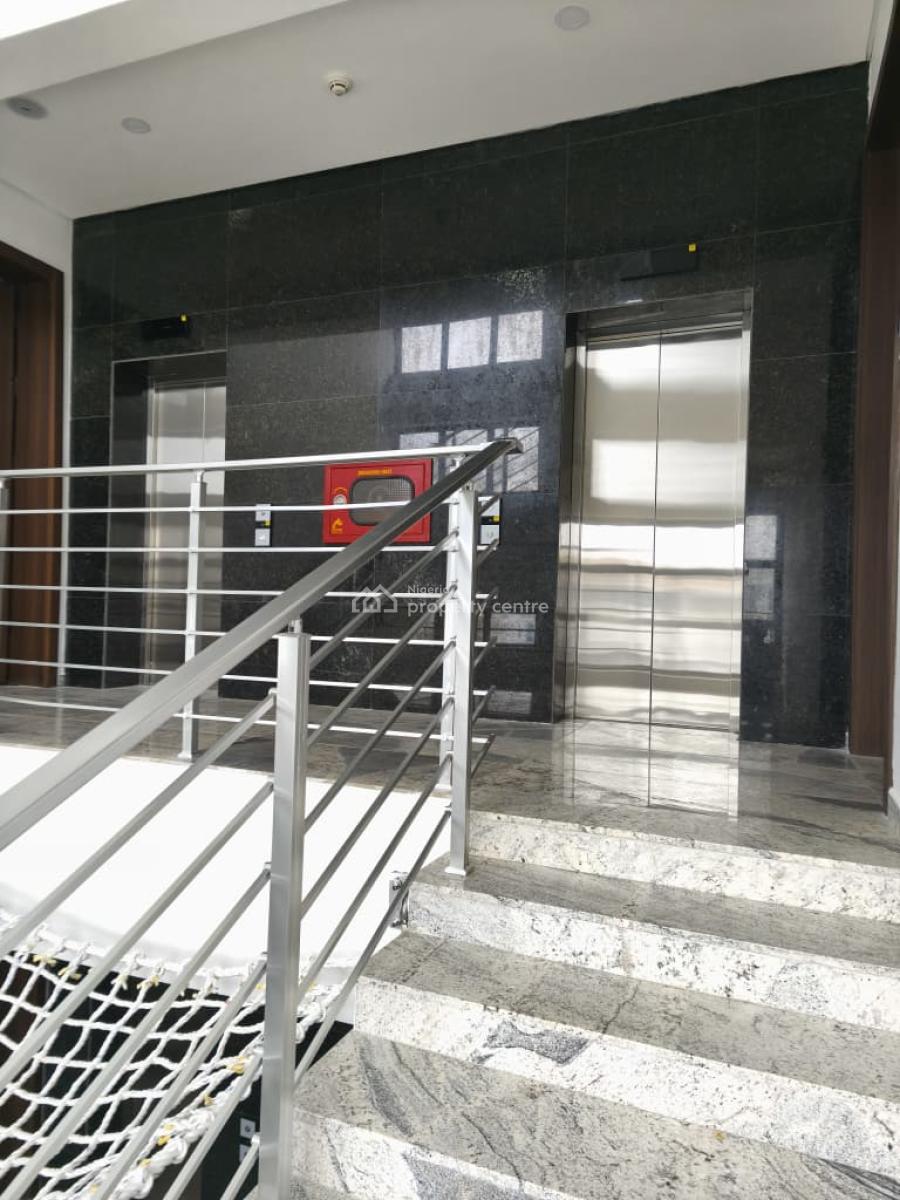 Luxury and Executive 3 Bedroom Apartment with Bq, Lekki Phase 1, Lekki, Lagos, Flat / Apartment for Rent