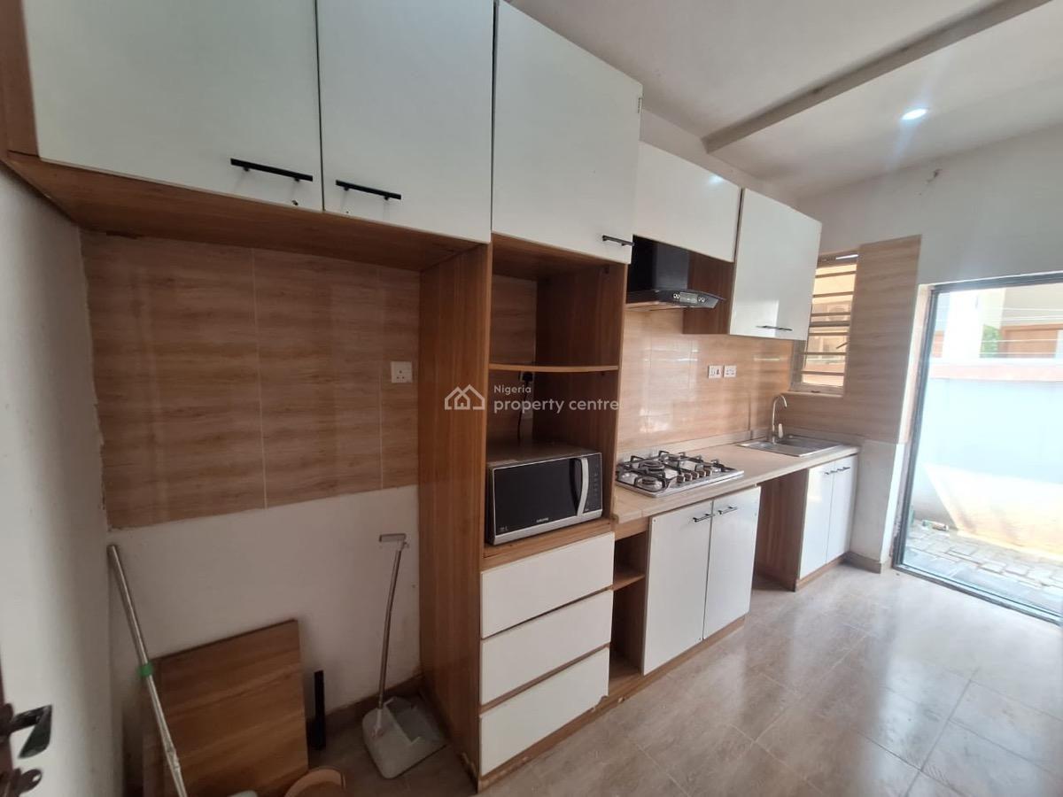 Luxury 3 Bedroom Terrace Duplex with Excellent Facility, Ikota, Lekki, Lagos, Terraced Duplex for Rent