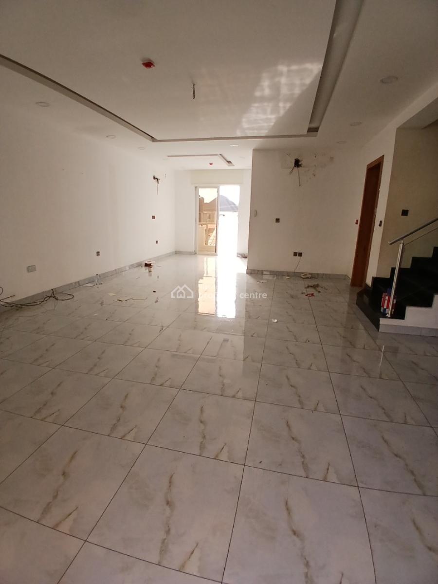 4, Lekki Phase 1, Lekki, Lagos, Terraced Duplex for Rent