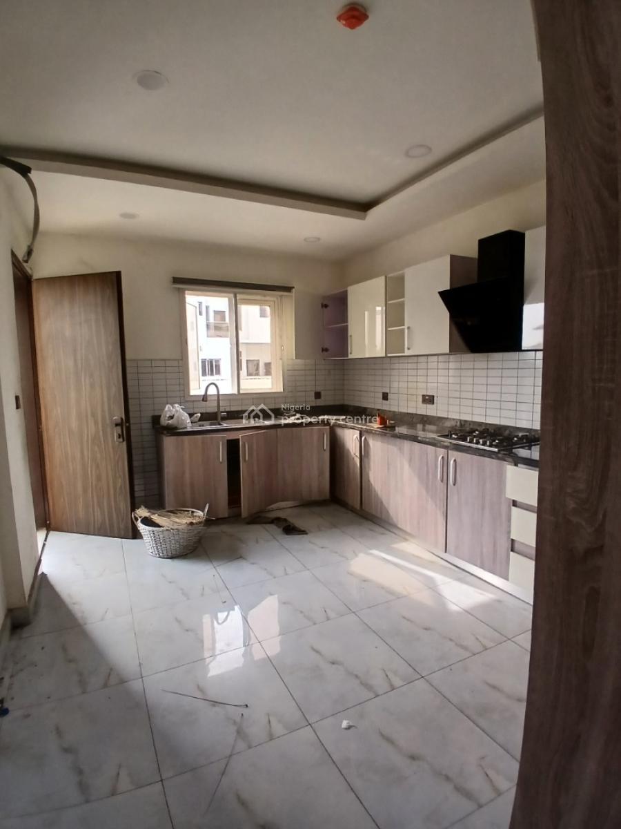 4, Lekki Phase 1, Lekki, Lagos, Terraced Duplex for Rent