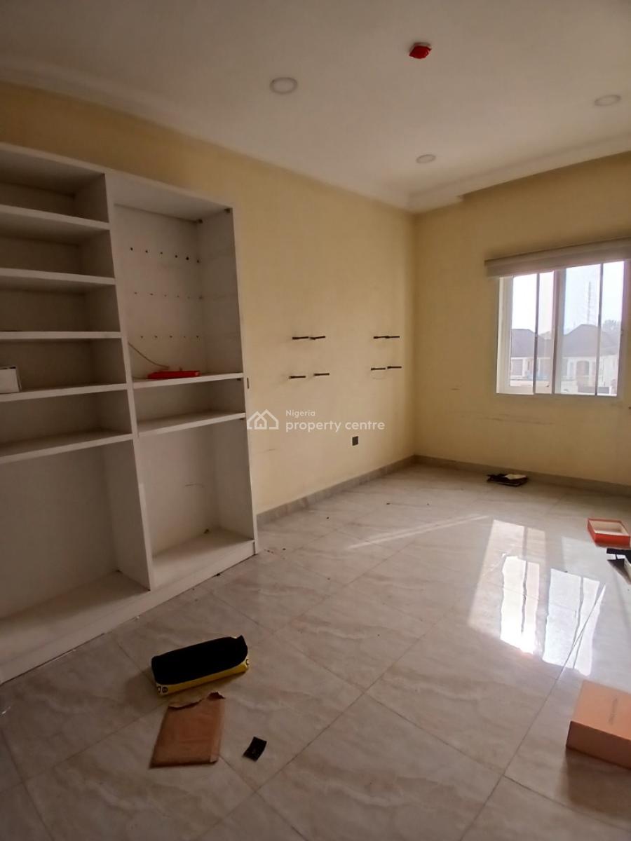 4, Lekki Phase 1, Lekki, Lagos, Terraced Duplex for Rent