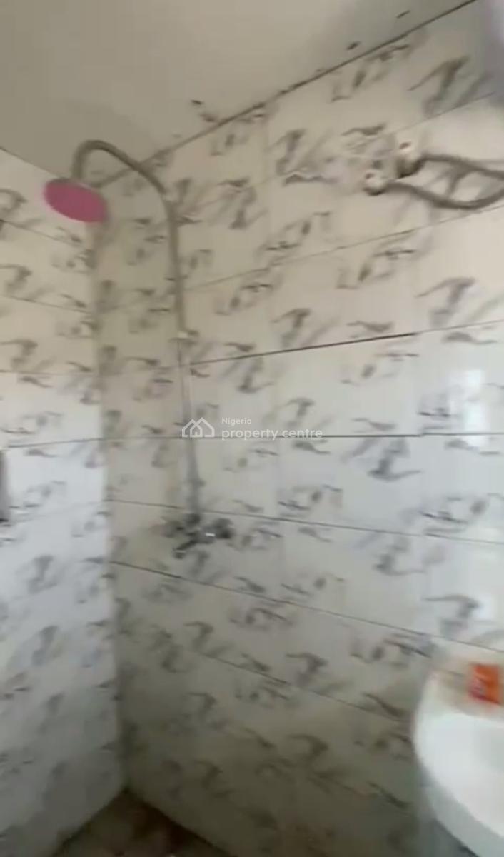 Lease: Newly Built Spacious 2 Bedroom Apartment, Ifako, Gbagada, Lagos, Flat / Apartment for Rent