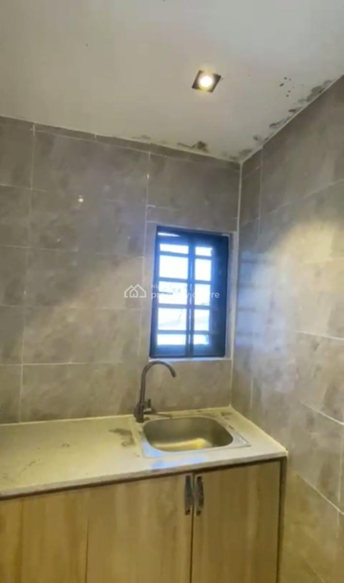 Lease: Newly Built Spacious 2 Bedroom Apartment, Ifako, Gbagada, Lagos, Flat / Apartment for Rent
