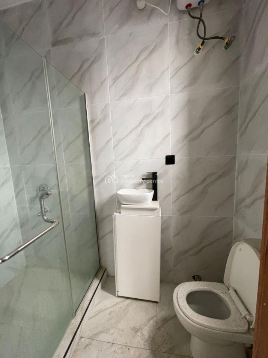 Sharp Lovely 2 Bedroom Apartment, Ologolo Lekki Eti-osa, Ologolo, Lekki, Lagos, Flat / Apartment for Rent