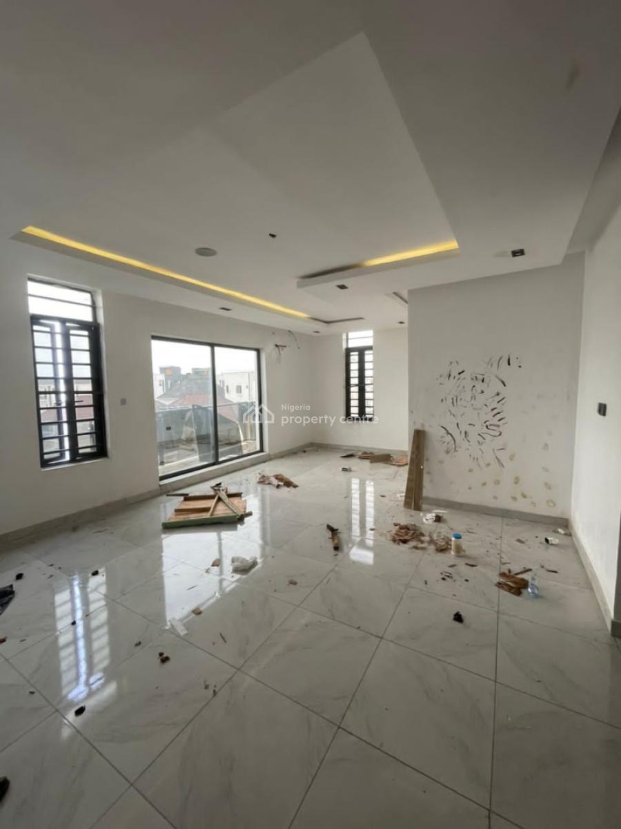 Sharp Clean 2 Bedroom Apartment, Ologolo Eti-osa, Ologolo, Lekki, Lagos, Flat / Apartment for Rent