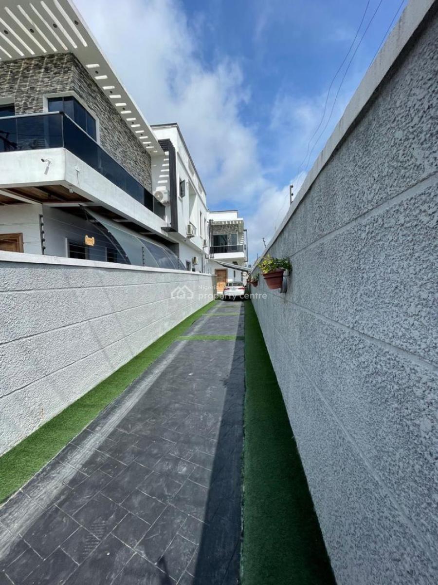 Luxury 4bedroom Selfcompound with Ps5, Gym & Jacuzzi, Lekki, Lekki Phase 1, Lekki, Lagos, Flat / Apartment Short Let