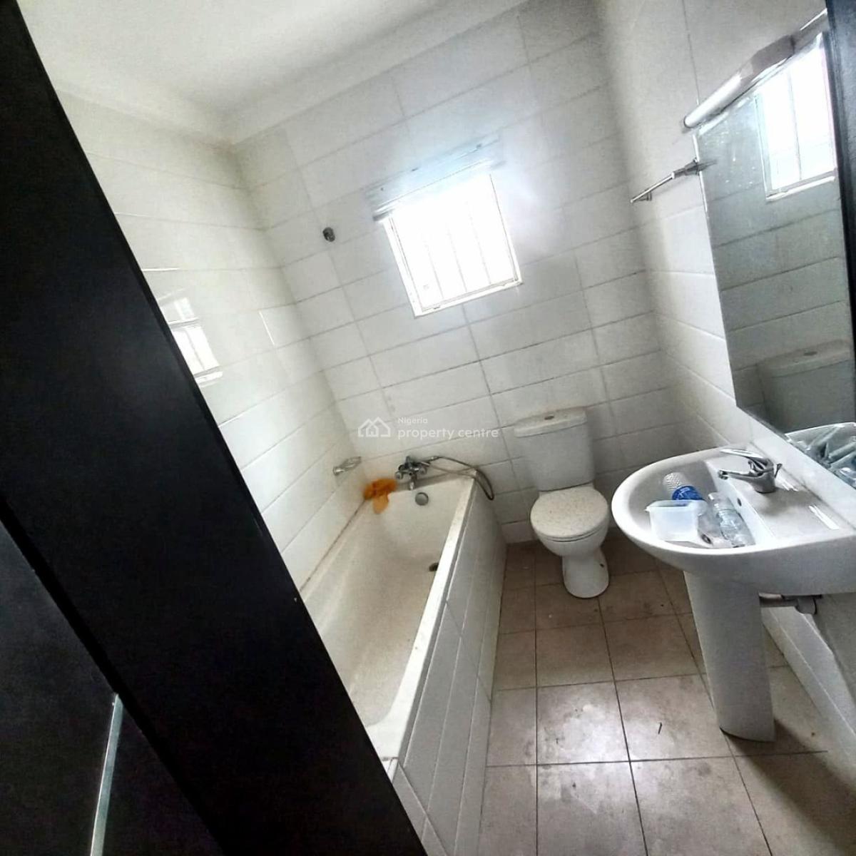 5 Bedroom Semi-detached House with 2 Bq, Lekki Phase 1, Lekki, Lagos, House for Rent