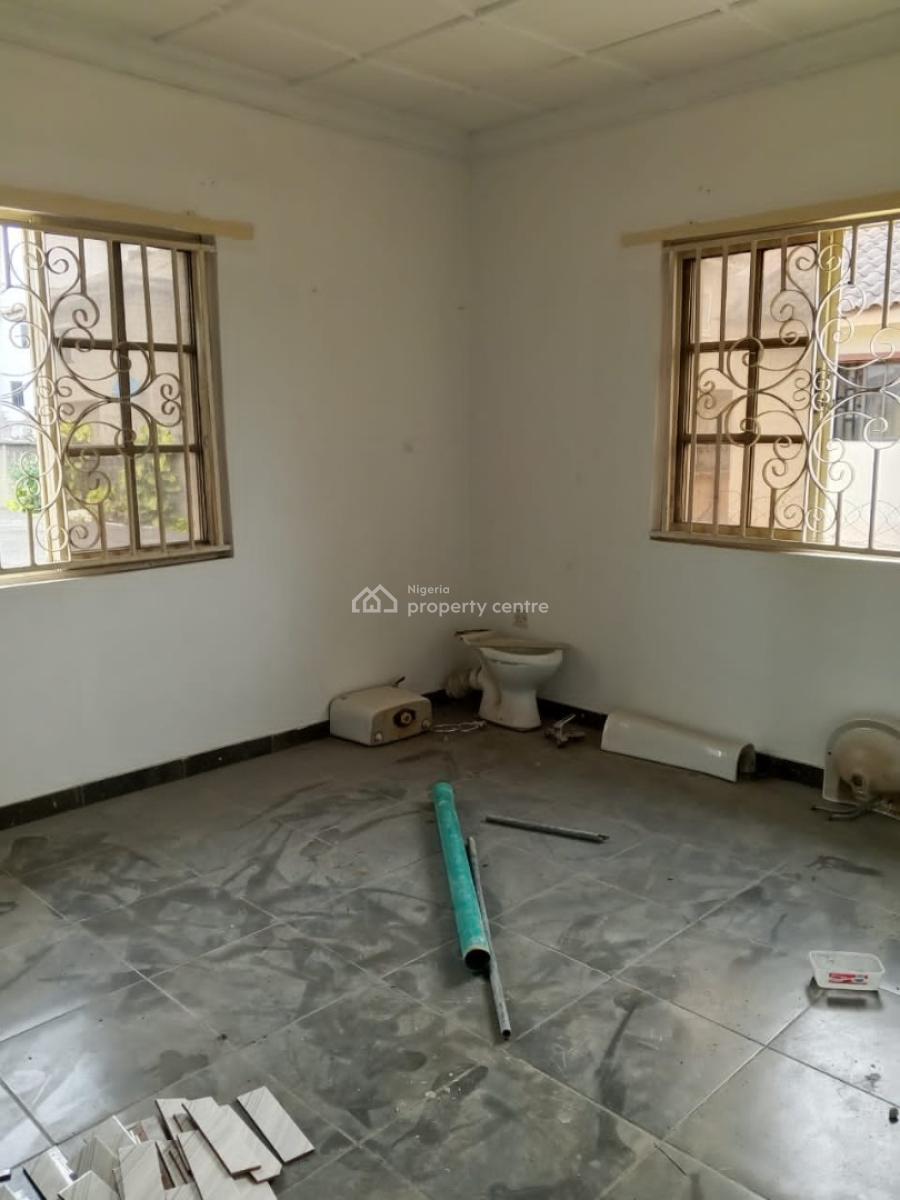 a Neatly Renovated 4 Bedroom Flat Upstairs, All En-suite with a Bq, Gra, Ogudu, Lagos, House for Rent