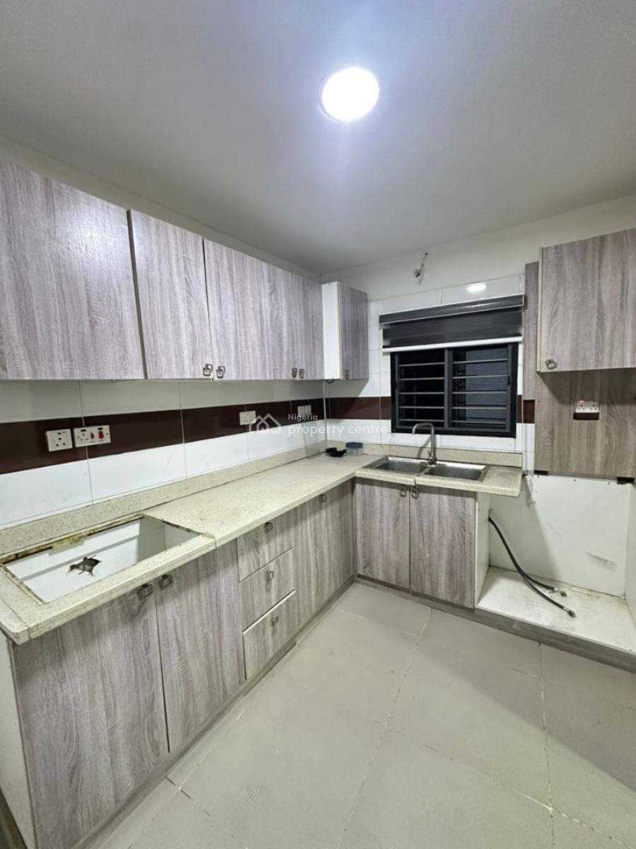 2 Bedroom Apartment, Lekki Phase 1, Lekki, Lagos, Flat / Apartment for Rent