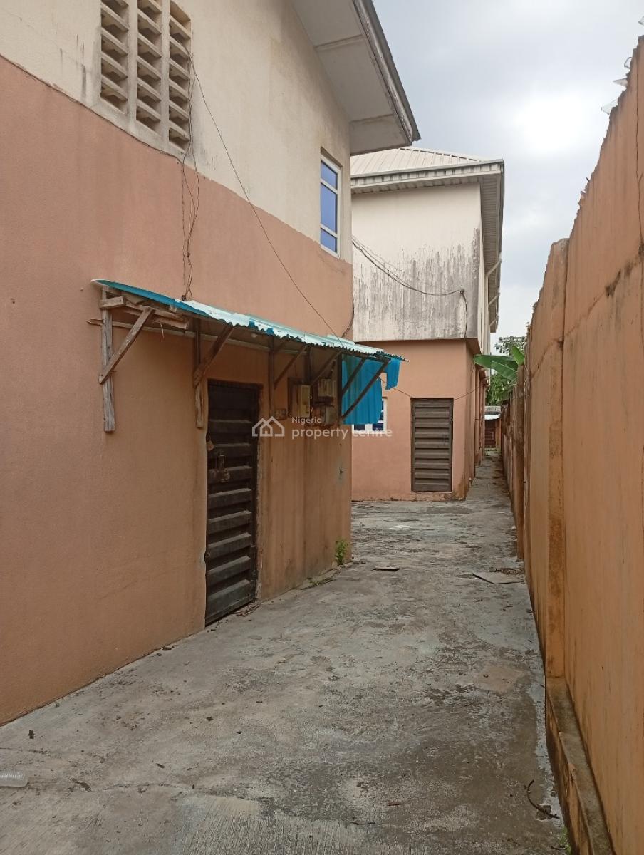 Customised Alluminium Storage Warehouse, Along Shasha Road Akowonjo, Shasha, Alimosho, Lagos, Warehouse for Sale