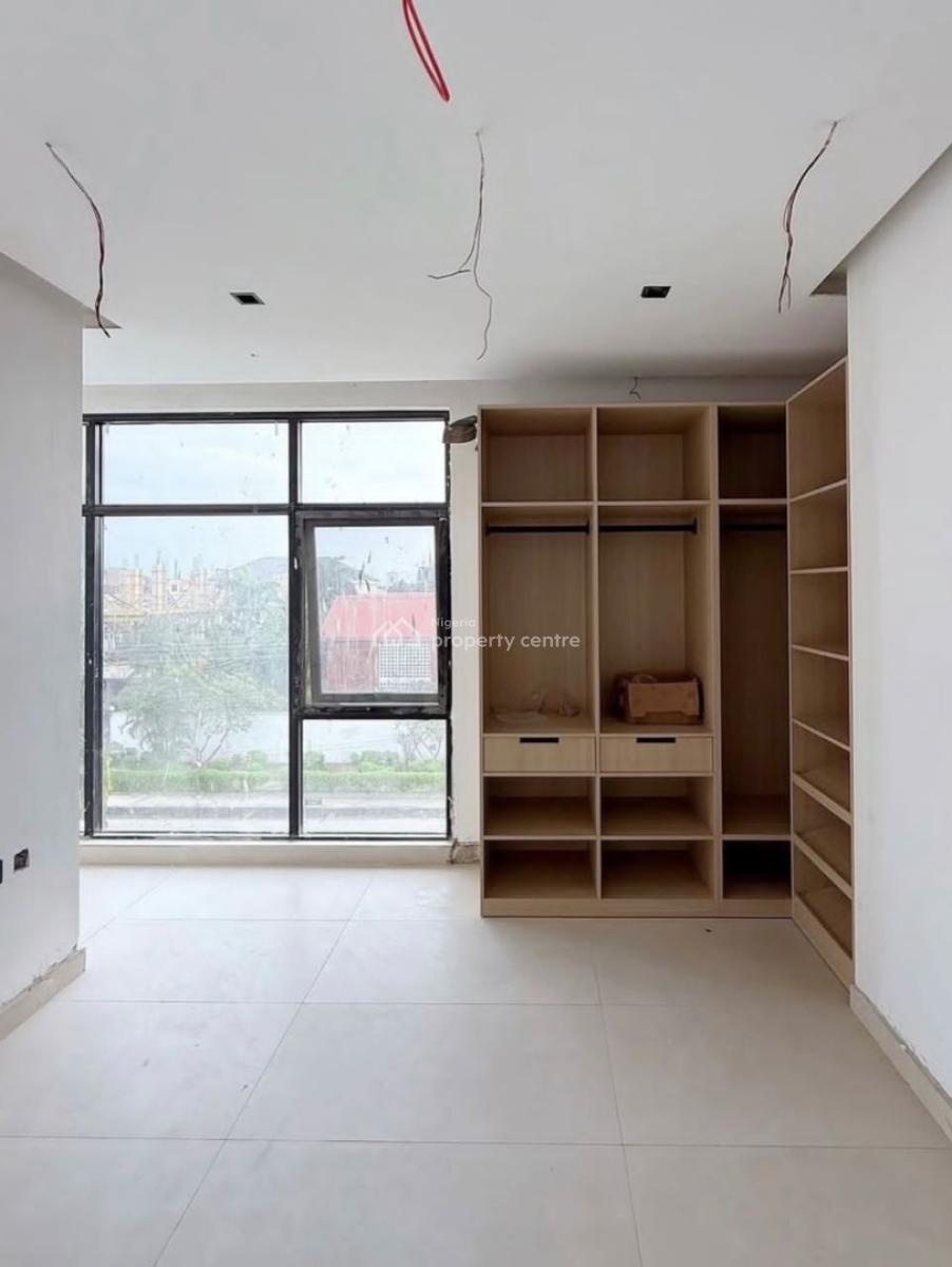 2 Bedroom Serviced Apartment with Elevator, Gym, Rooftop & Pool, Lekki Phase 1, Lekki, Lagos, Flat / Apartment for Sale