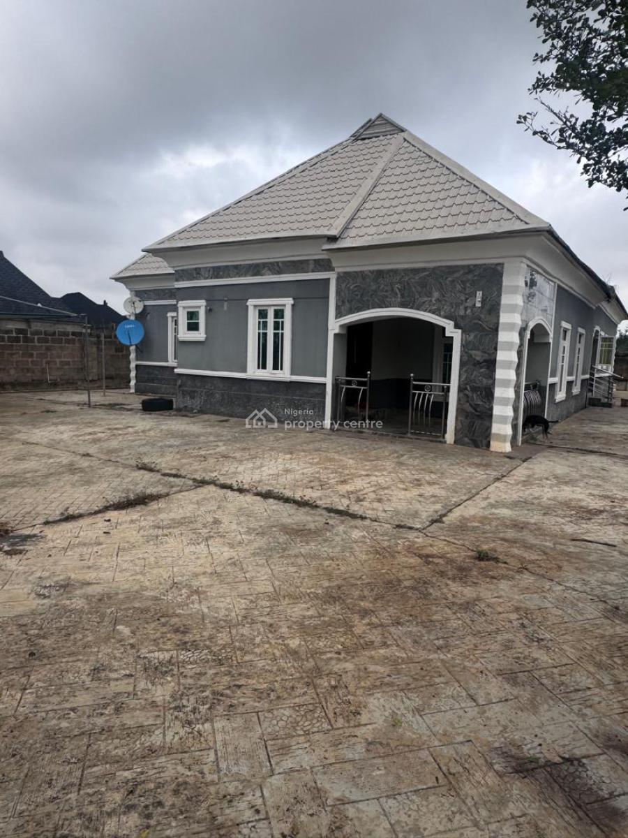 4 Bedroom En Suite Bungalow on 2 Plots of Land Is Available, Royal View Estate, Oba Ile,akure, Akure, Ondo, Detached Bungalow for Sale