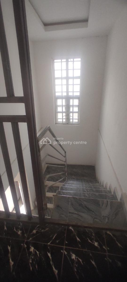 Clean Standard Ensuit 3 Bedroom Apartment Upstairs, Badore, Ajah, Lagos, Flat / Apartment for Rent