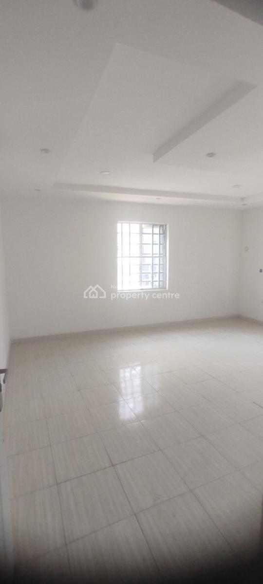 Clean Standard Ensuit 3 Bedroom Apartment Upstairs, Badore, Ajah, Lagos, Flat / Apartment for Rent