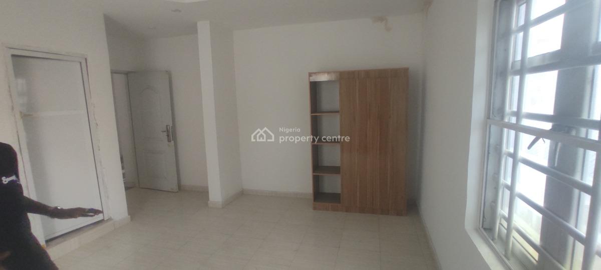 Clean Standard Ensuit 3 Bedroom Apartment Upstairs, Badore, Ajah, Lagos, Flat / Apartment for Rent