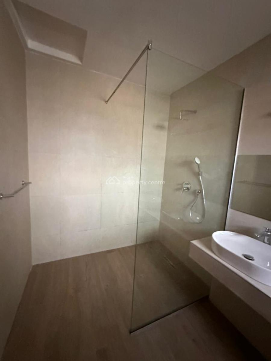Luxury 3 Bedroom with a Bq with Good Finishing, Mosley Road, Ikoyi, Lagos, Flat / Apartment for Rent