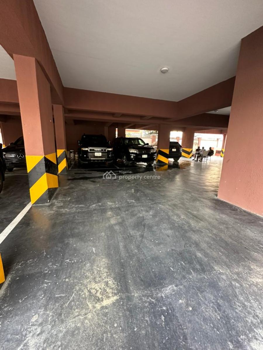 Luxury 3 Bedroom with a Bq with Good Finishing, Mosley Road, Ikoyi, Lagos, Flat / Apartment for Rent