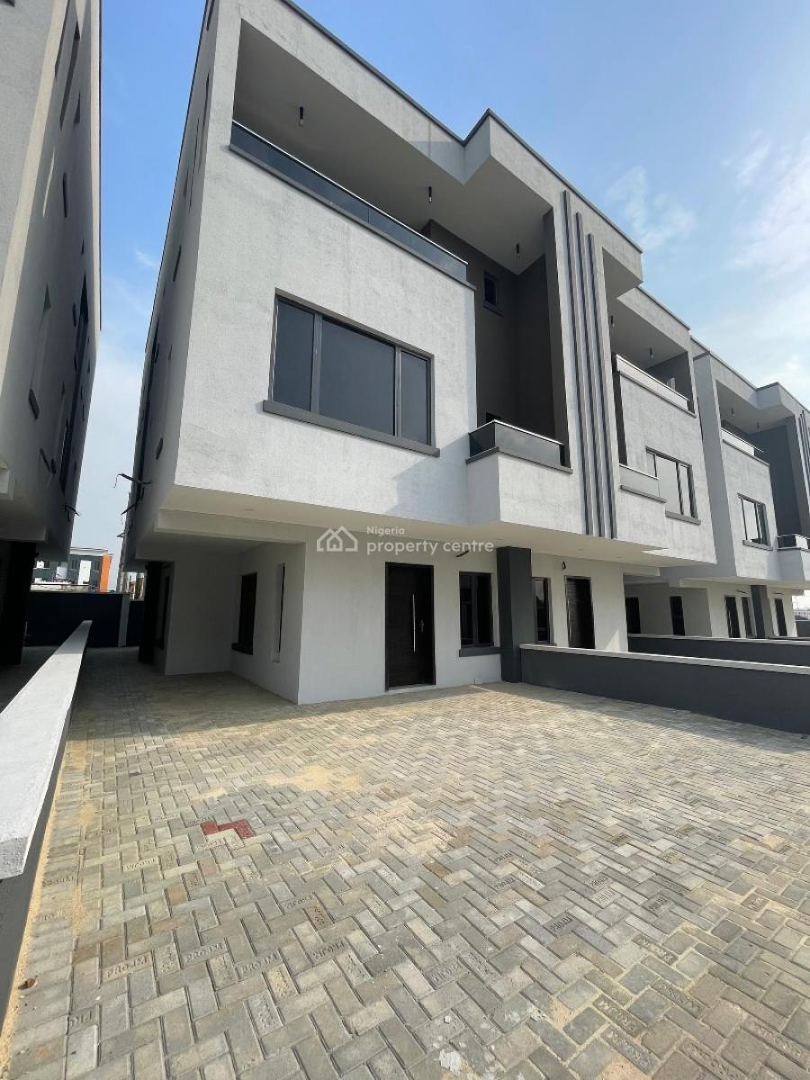 4 Bedroom Spacious Home with a Pool and Gym, Ogudu Gra, Gra, Ogudu, Lagos, Detached Duplex for Sale