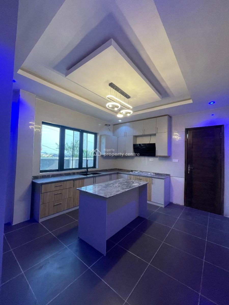 4 Bedroom Spacious Home with a Pool and Gym, Ogudu Gra, Gra, Ogudu, Lagos, Detached Duplex for Sale