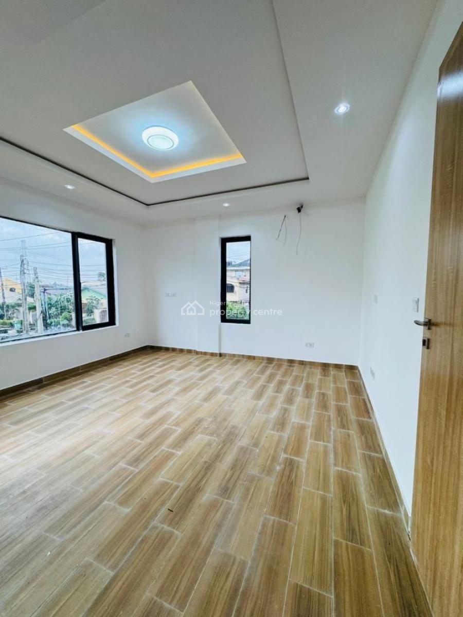 4 Bedroom Spacious Home with a Pool and Gym, Ogudu Gra, Gra, Ogudu, Lagos, Detached Duplex for Sale